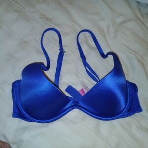 Victoria’s Secret Scoopneck Push Up Bra